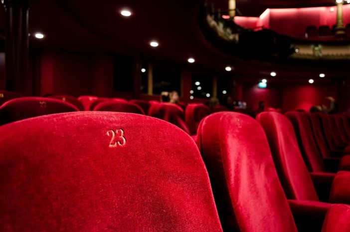 Cinema e teatri, la capienza sale all'80%, al 75% negli stadi. Niente da fare per discoteche e concerti Cinema e teatri, la capienza sale all'80%, al 75% negli stadi. Niente da fare per discoteche e concerti