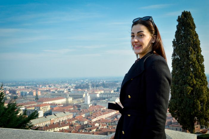 Vittoria Prandi in giro per Pinerolo (foto di Cinzia Consolati) Vittoria Prandi in giro per Pinerolo (foto di Cinzia Consolati)