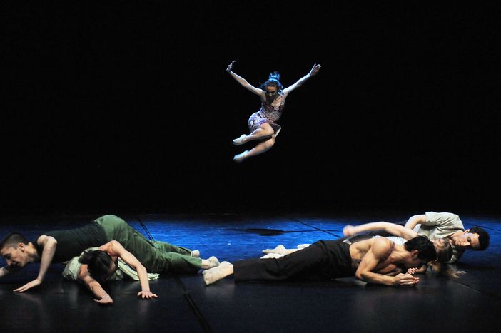 Il gala di Danza "Oltre le Barriere" al Teatro Monterosa Il gala di Danza "Oltre le Barriere" al Teatro Monterosa