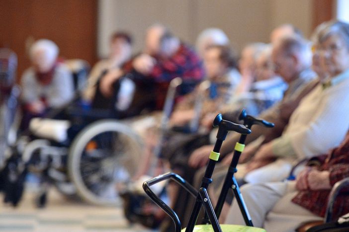 anziani in una rsa anziani in una rsa