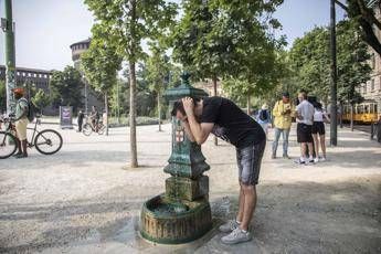 Domenica rovente, continua l'allerta caldo: 11 città da bollino rosso