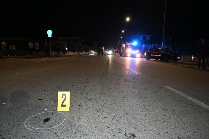 Travolge una coppia di fidanzati, muore un giovane a Volvera Travolge una coppia di fidanzati, muore un giovane a Volvera