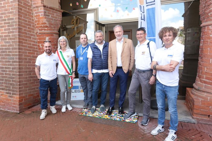 Quando le barriere si superano coi Lego. Damilano (Forza Italia): “L’inclusione si costruisce mattoncino su mattoncino” [VIDEO]