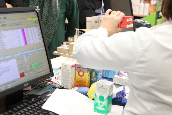 Coronavirus, nelle farmacie piemontesi parte la distribuzione in farmacia del Plaquenil per i malati Covid
