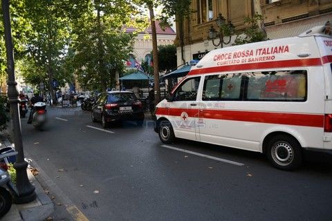 croce rossa e carabinieri croce rossa e carabinieri