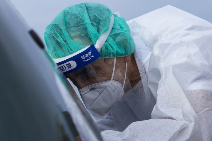 Covid, in Piemonte i numeri non calano ancora: 46 morti e 1.464 nuovi casi. Tre più di ieri in terapia intensiva Covid, in Piemonte i numeri non calano ancora: 46 morti e 1.464 nuovi casi. Tre più di ieri in terapia intensiva