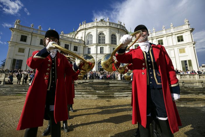 "Musica da Vedere", visita guidata con sonorizzazione alla scoperta della Palazzina di Stupinigi "Musica da Vedere", visita guidata con sonorizzazione alla scoperta della Palazzina di Stupinigi