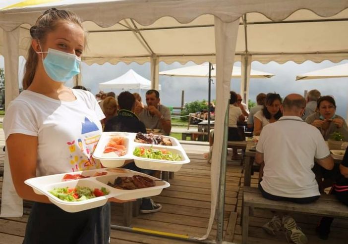 Ferragosto ai rifugi  di Pian Munè di Paesana Ferragosto ai rifugi  di Pian Munè di Paesana