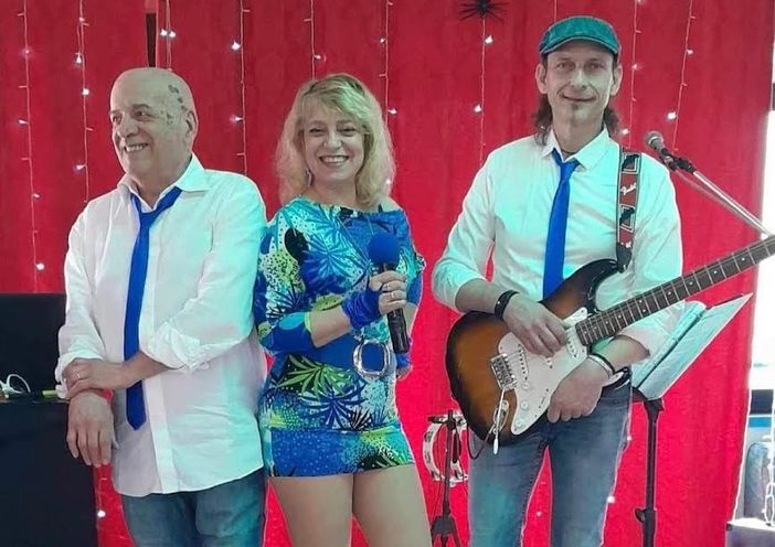 ‘Yvonne &amp; i Jolly’