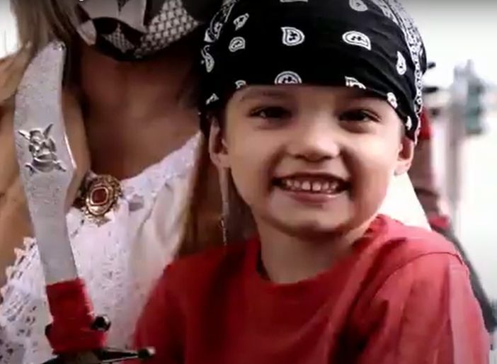 bimbo vestito da pirata bimbo vestito da pirata