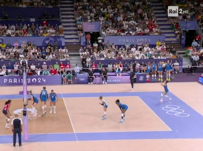 Cambi al servizio nella finale