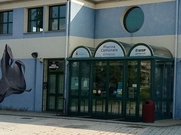 Lunedì la piscina comunale di Pinerolo riapre, dopo l’allagamento della sala filtri Lunedì la piscina comunale di Pinerolo riapre, dopo l’allagamento della sala filtri