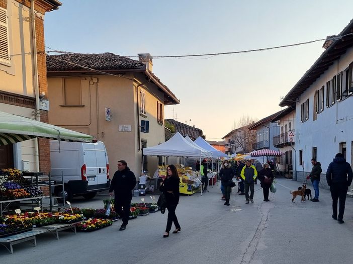 La Fiera di domenica a Pancalieri La Fiera di domenica a Pancalieri