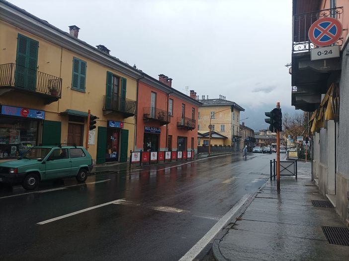 Guasto al semaforo di Torre Pellice: i tempi per rivederlo in funzione potrebbero essere lunghi Guasto al semaforo di Torre Pellice: i tempi per rivederlo in funzione potrebbero essere lunghi