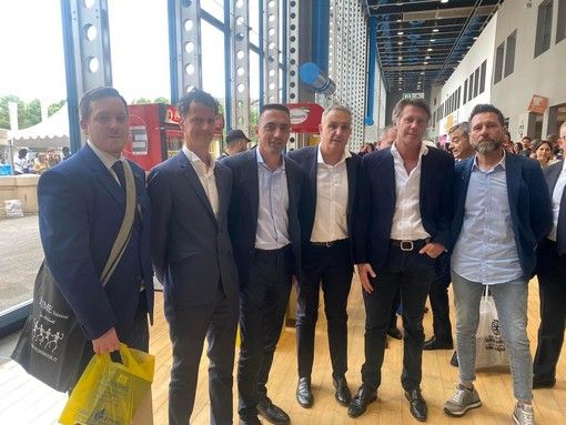 Il sindaco Guido Giordana ha incontrato il principe Emanuele Filiberto al Salone del Libro di Torino Il sindaco Guido Giordana ha incontrato il principe Emanuele Filiberto al Salone del Libro di Torino