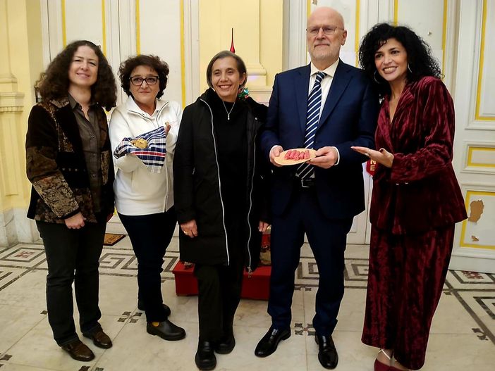 I Concerti Alimentari delle Note Libere con la firma progettuale della Fata Zucchina battezzano la “Casa della Musica” di Sanremo I Concerti Alimentari delle Note Libere con la firma progettuale della Fata Zucchina battezzano la “Casa della Musica” di Sanremo