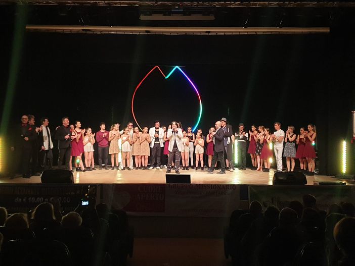 Sosia e talenti a Villar Perosa per l’Africa e l’oratorio