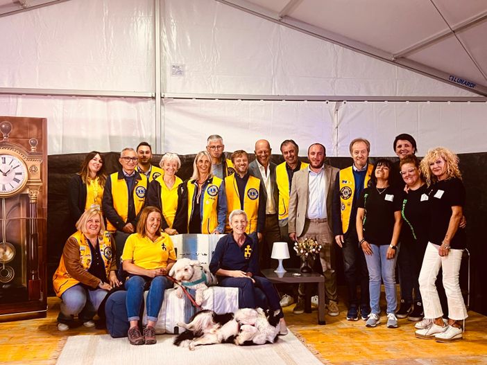 Note di solidarietà risuonano all’Abbazia di Cavour Note di solidarietà risuonano all’Abbazia di Cavour