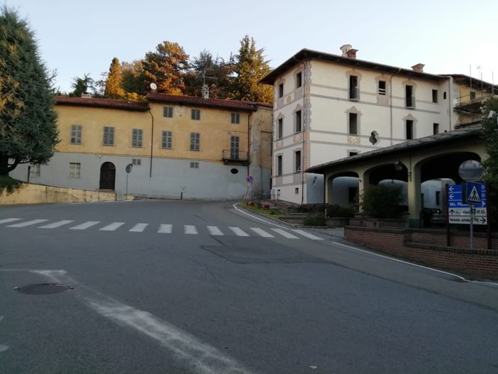 Bricherasio prepara un nuovo marciapiede a misura di carrozzine e sedie a rotelle