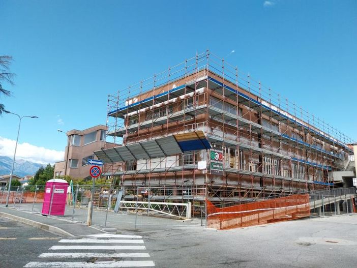 Il cantiere delle elementari Il cantiere delle elementari