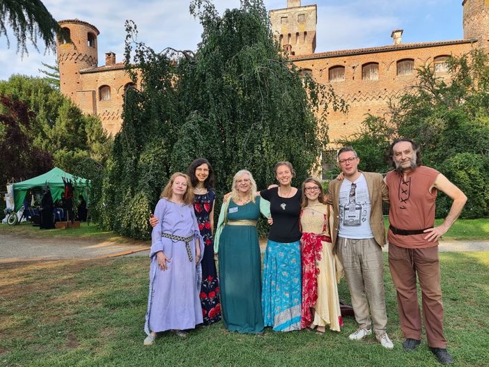 Il collettivo letterario Inkiostri scrive sul buono e la speranza nei mondi fantasy Il collettivo letterario Inkiostri scrive sul buono e la speranza nei mondi fantasy