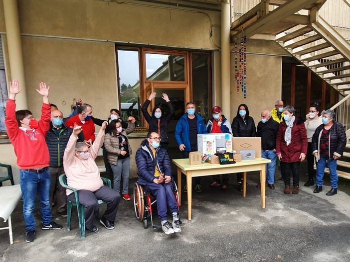 Donazione computer al Cst di Perosa Argentina