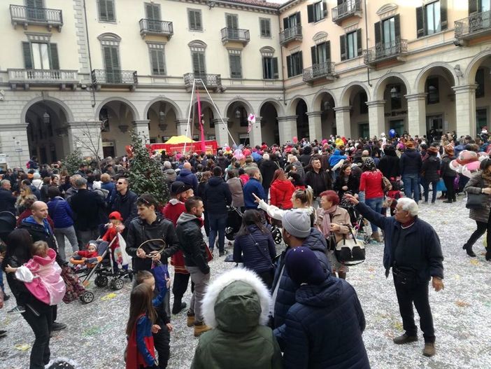 Il carnevale organizzato dalla Pro Pinerolo in centro storico