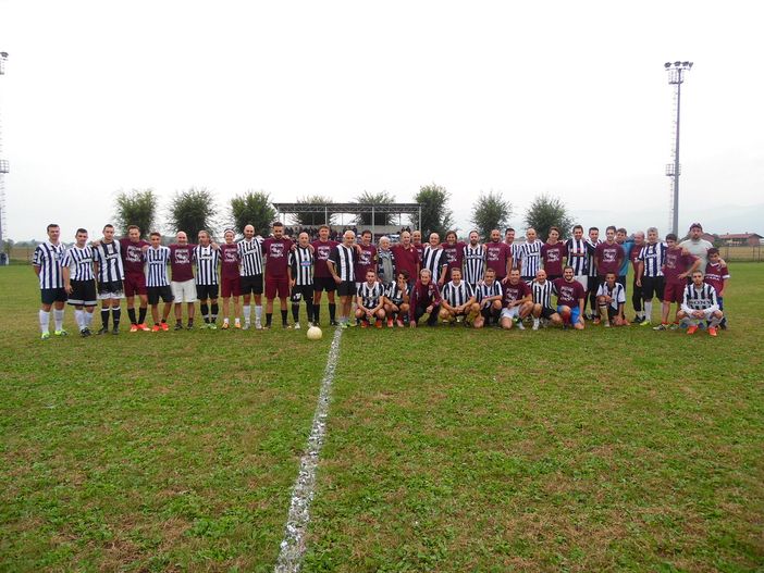 A Piscina granata e juventini incrociano gli scarpini per "Il sussurro di un angelo"