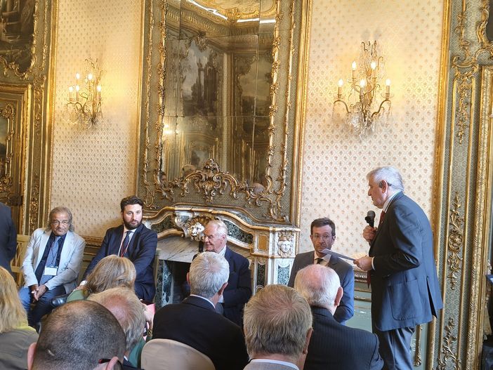 Alcune immagini dell'incontro Dumsedafe con l'assessore Riboldi Alcune immagini dell'incontro Dumsedafe con l'assessore Riboldi