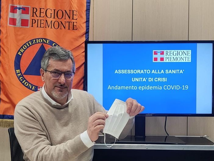 Coronavirus, nuovo bando per le assunzioni dei medici. 552 i positivi in Piemonte