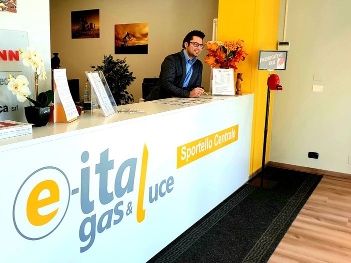 Lo “Sportello Centrale” gas e luce di Saluzzo aumenta i servizi e le proprie filiali in tutta la provincia Lo “Sportello Centrale” gas e luce di Saluzzo aumenta i servizi e le proprie filiali in tutta la provincia