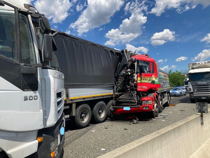 incidente tangenziale moncalieri incidente tangenziale moncalieri