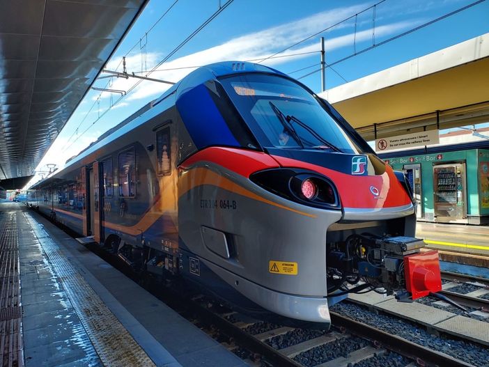 Sciopero Trenitalia: possibili disagi sabato notte e domenica Sciopero Trenitalia: possibili disagi sabato notte e domenica