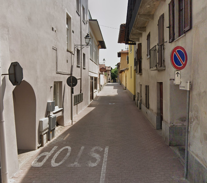 Via Brignone, dove al 3, c’è la sede di diverse associazioni, che sarà oggetto di riqualificazione Via Brignone, dove al 3, c’è la sede di diverse associazioni, che sarà oggetto di riqualificazione