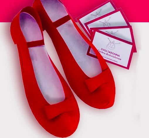 Scarpette rosse e presidi informativi: le iniziative di SvoltaDonna per il 25 novembre Scarpette rosse e presidi informativi: le iniziative di SvoltaDonna per il 25 novembre