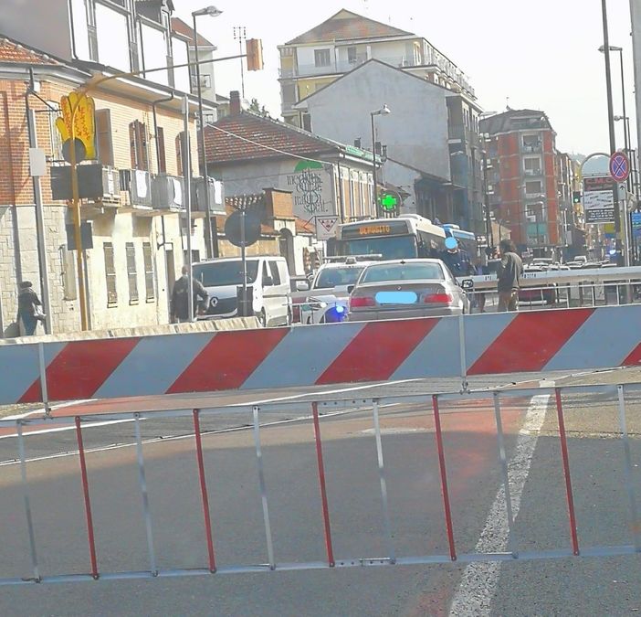 auto bloccata passaggio a livello auto bloccata passaggio a livello