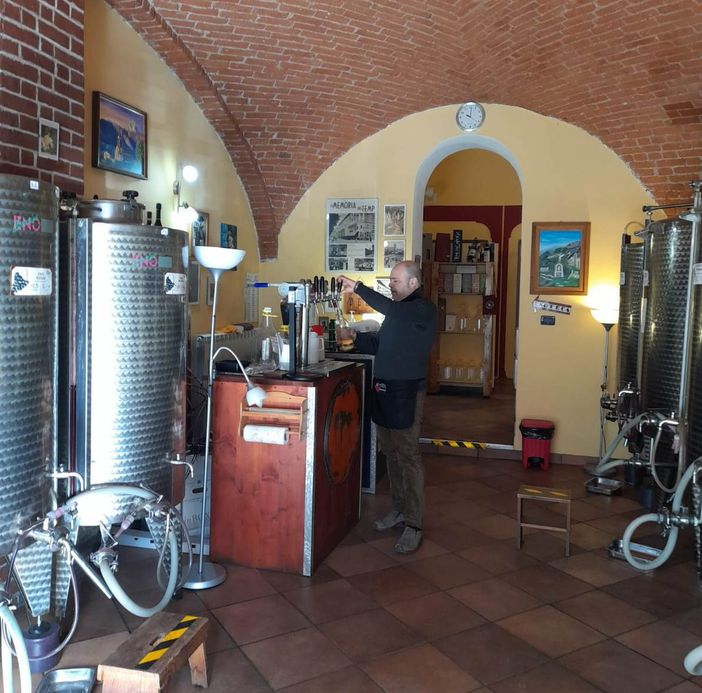 Francesco Rocco nel suo negozio di via Bertacchi Francesco Rocco nel suo negozio di via Bertacchi