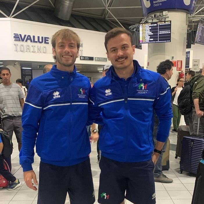 Alberto Ughetto e Andrea Dell'Anno con la tuta della nazionale Alberto Ughetto e Andrea Dell'Anno con la tuta della nazionale