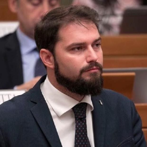 Marrone: "In Piemonte agenti feriti in servizio esentati dai costi delle spese mediche fino alla guarigione" Marrone: "In Piemonte agenti feriti in servizio esentati dai costi delle spese mediche fino alla guarigione"