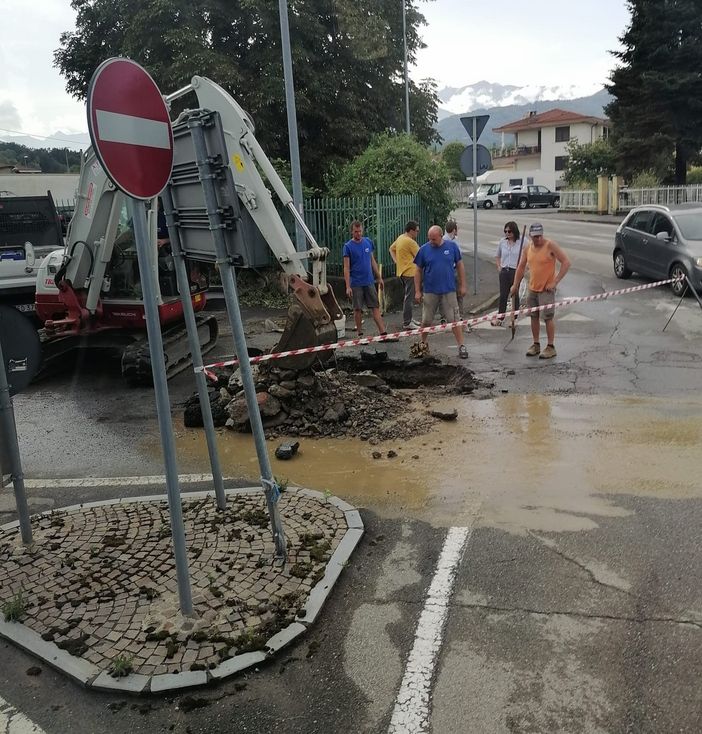 Il guasto in centro a Bricherasio