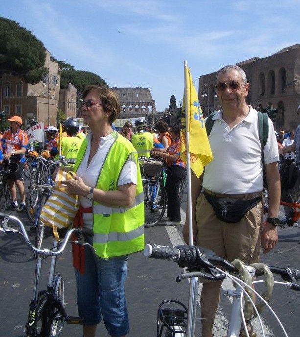Piero Quaglia (a destra) alla manifestazione nazionale di Salvaiciclisti a Roma