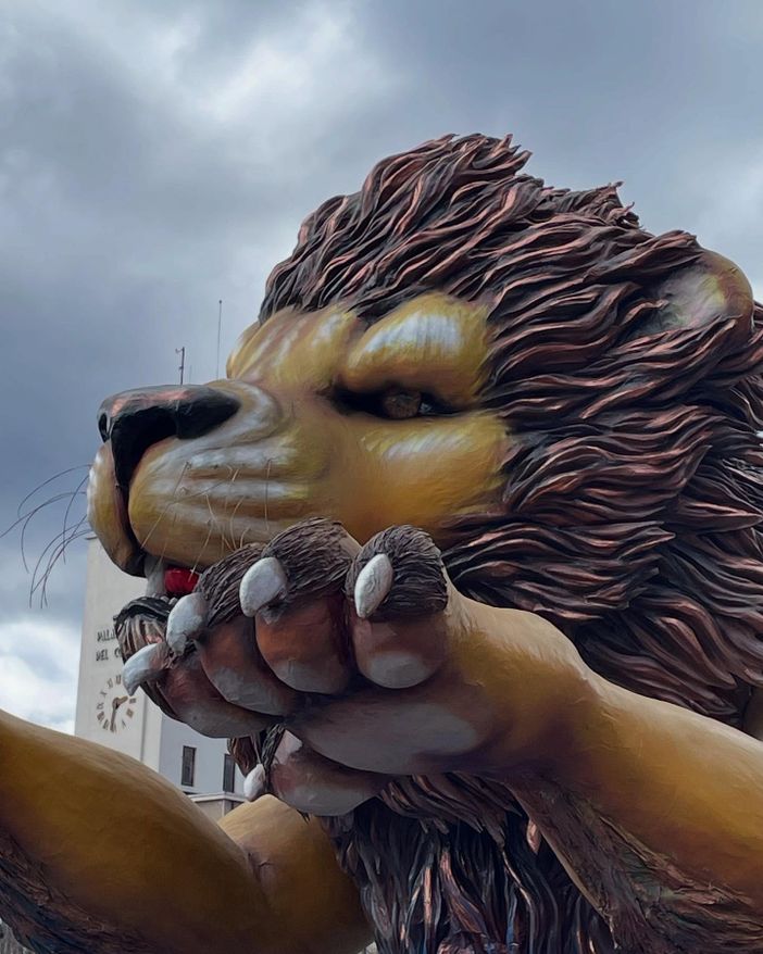 Il leone del carro di Fossano-Centallo Il leone del carro di Fossano-Centallo