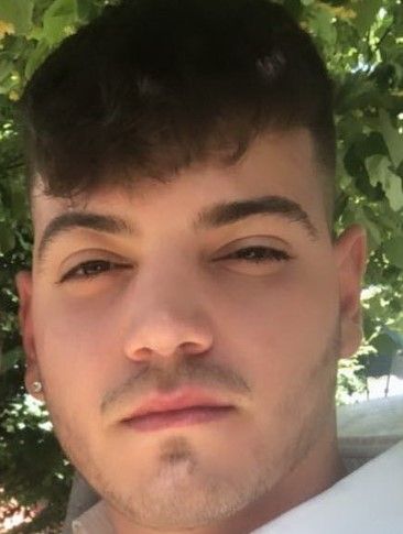 Tragedia in provincia di Imperia: 23enne originario di Beinasco morto folgorato dall'asciugacapelli Tragedia in provincia di Imperia: 23enne originario di Beinasco morto folgorato dall'asciugacapelli