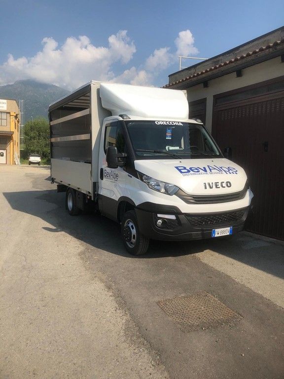 Il furgone ancora da rintracciare