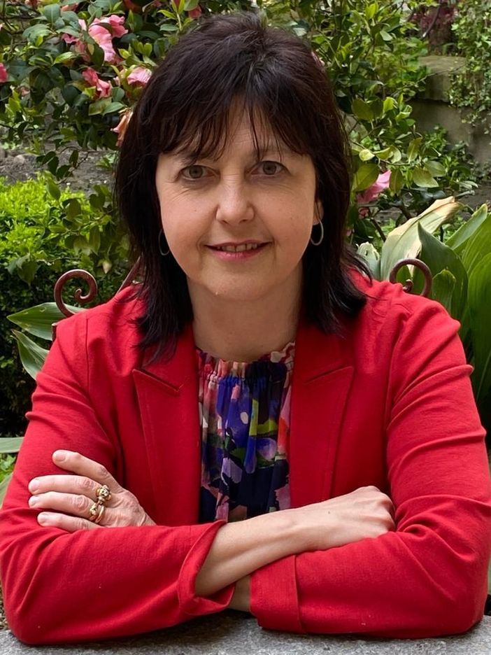 Silvia Lorenzino Silvia Lorenzino