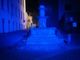 La fontana di Cavour illuminata di blu