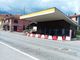 Il distributore abbandonato dell’Agip ‘sparirà’ entro l’anno