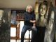 Mariano Carrara con alcune sue opere