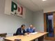 Stefano Ricchiardi (a destra) con il capogruppo del Pd in Consiglio a Pinerolo Luca Barbero