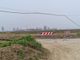 La strada chiusa e il palo abbattuto